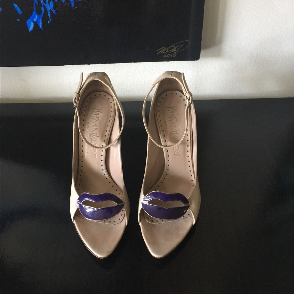 Yves Saint Laurent x Tom Ford Dali Lips Heels